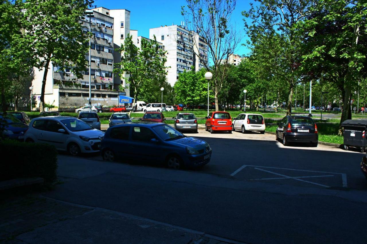 See U In Zagreb Apartment Bagian luar foto