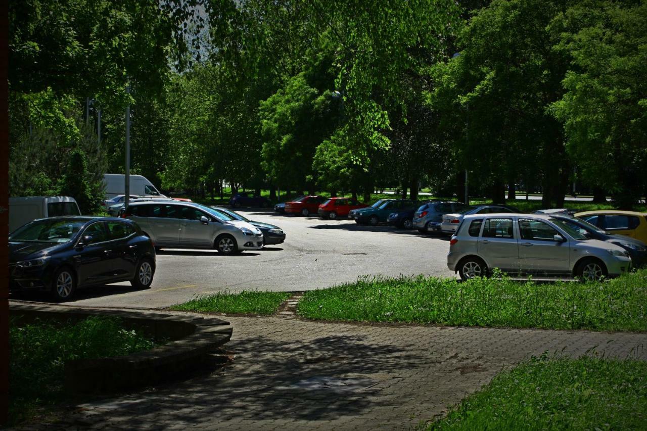 See U In Zagreb Apartment Bagian luar foto